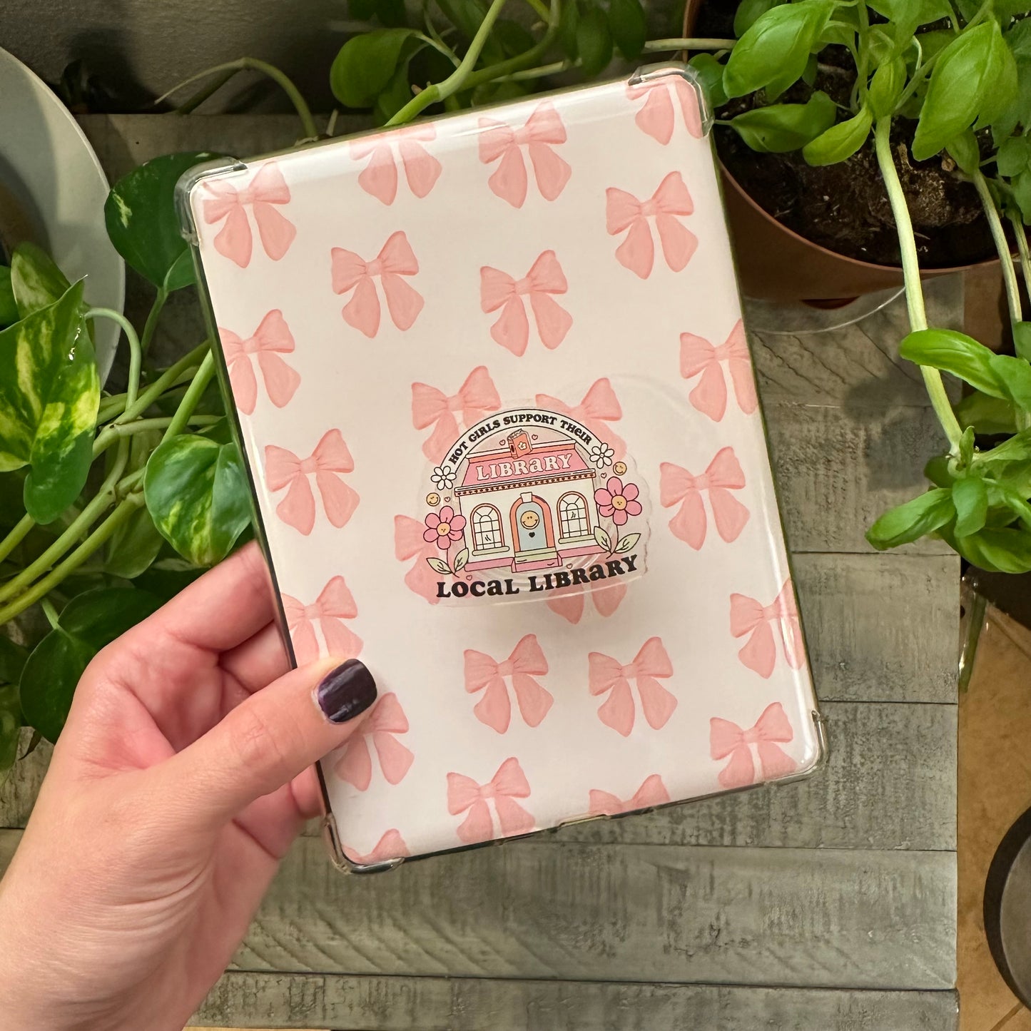 Hot Girls Support their local Library Phone or E-Reader Pop Socket