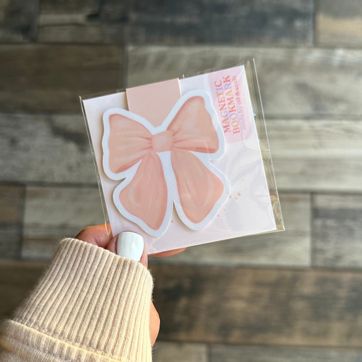 Pink Bow magnetic bookmark, gift for bookish friends