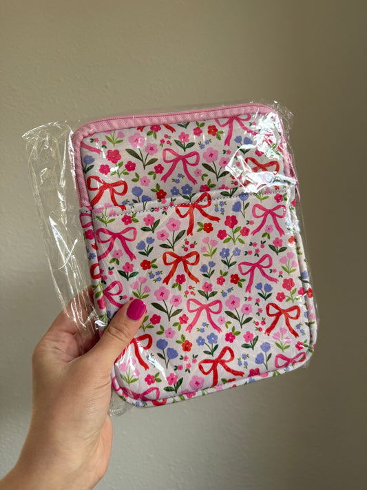 Flowers & Bows Kindle Zipper Pouch